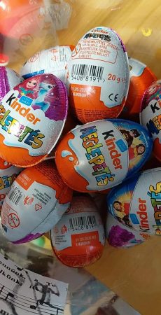 Kinder MEGLEPETÉS Kinder MEGLEPETÉS