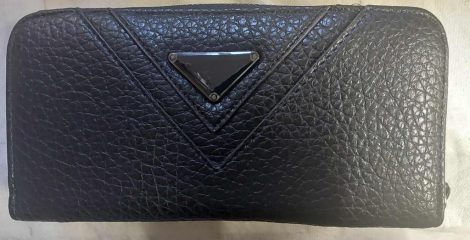 Fekete női pénztárca